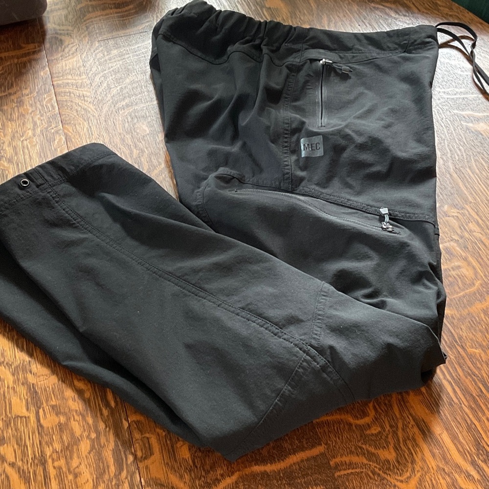 MEC Black Women’s Hiking Pants with Zip Pockets